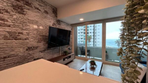 Beachside Luxury Suite